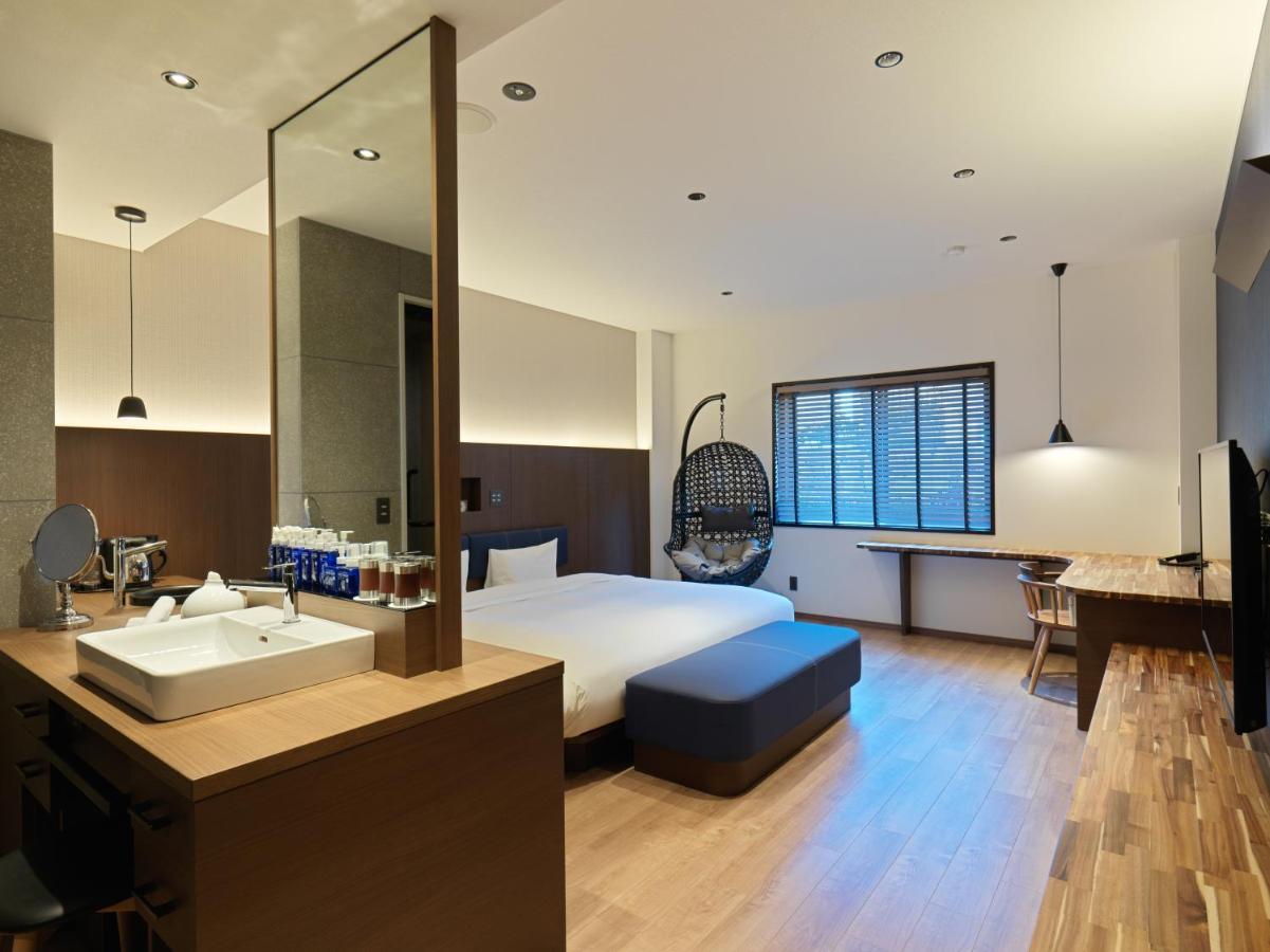 Lake Shikotsu Tsuruga Resort Spa Mizu No Uta Chitose  Exterior photo